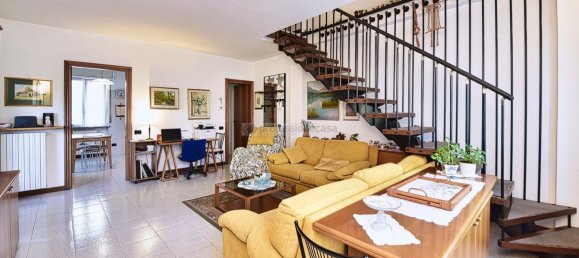 5 rooms House in Desio, Italy No. 334603 3