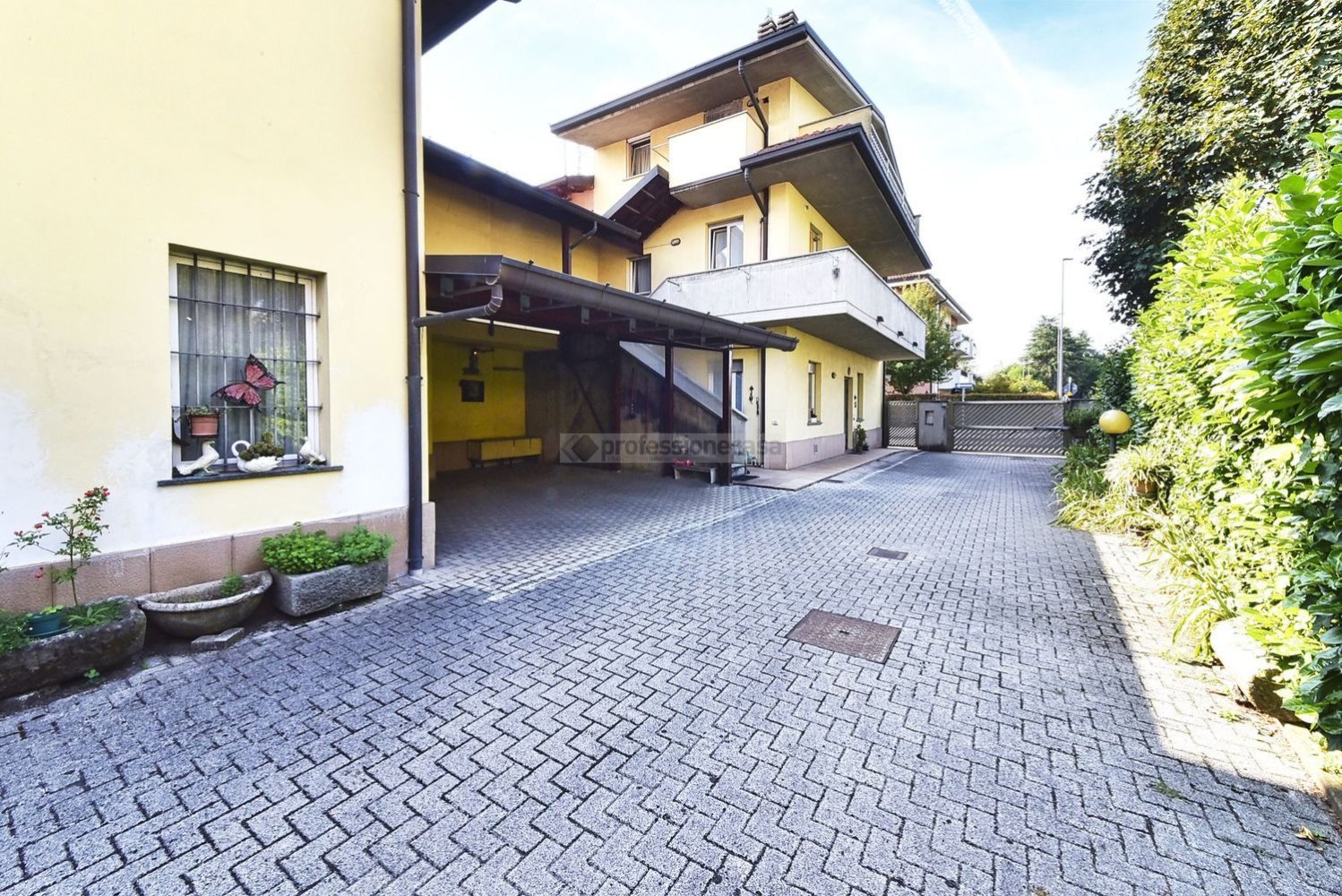 5 rooms House in Desio, Italy No. 334603