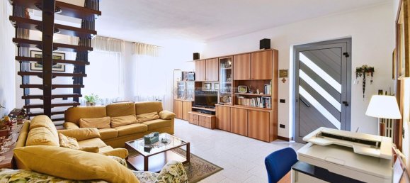 5 rooms House in Desio, Italy No. 334603 4