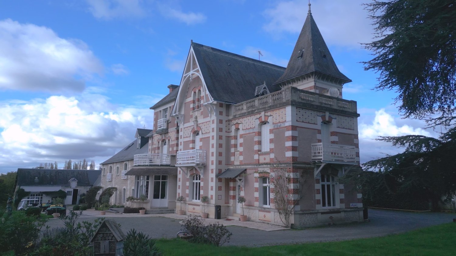 24 chambres Maison à Loches, France No. 59704