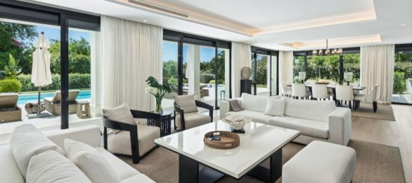 5 bedrooms Villa in Nueva Andalucia, Spain No. 286249 9