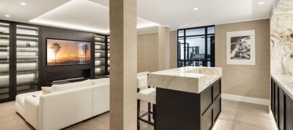 5 bedrooms Villa in Nueva Andalucia, Spain No. 286249 19