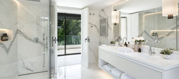 5 bedrooms Villa in Nueva Andalucia, Spain No. 286249 15