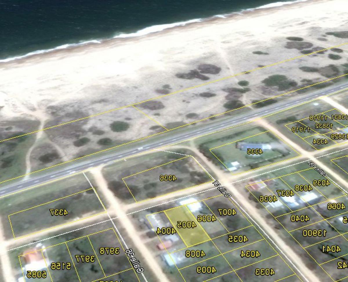  Land in Maldonado, Uruguay No. 15413