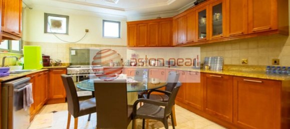 5 bedrooms Villa in Palm Jumeirah, UAE No. 13155 20