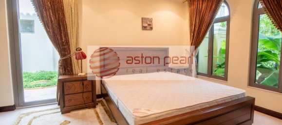 5 bedrooms Villa in Palm Jumeirah, UAE No. 13155 22