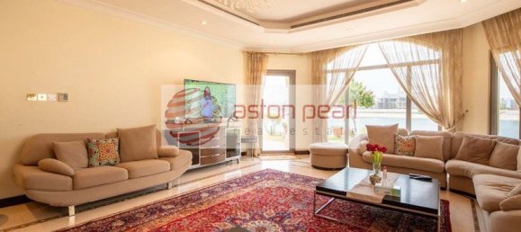 5 bedrooms Villa in Palm Jumeirah, UAE No. 13155 4