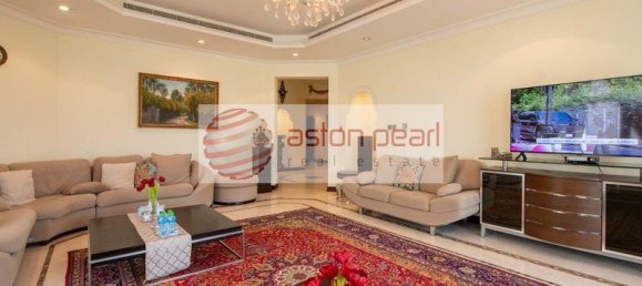 5 bedrooms Villa in Palm Jumeirah, UAE No. 13155 6