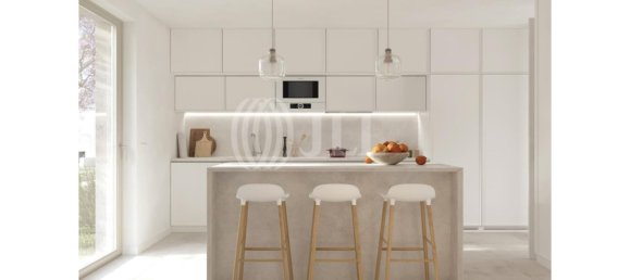 3 bedrooms Duplex in Lisbon, Portugal No. 134924 3