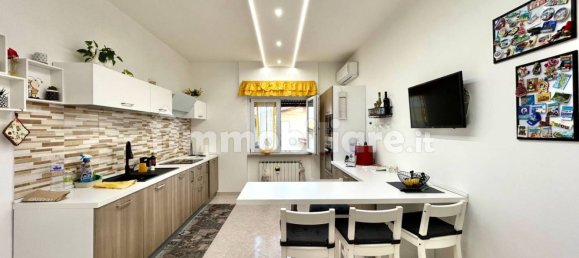 3 bedrooms Apartment in Rome, Italy No. 336978 7