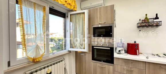 3 bedrooms Apartment in Rome, Italy No. 336978 8