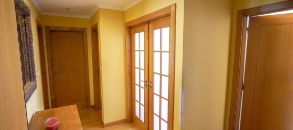 3 غرف نوم منزل ذو طابقين في Cascais, Portugal رقم 101945 15