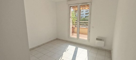 2 bedrooms Apartment in Hyeres, France No. 338534 5