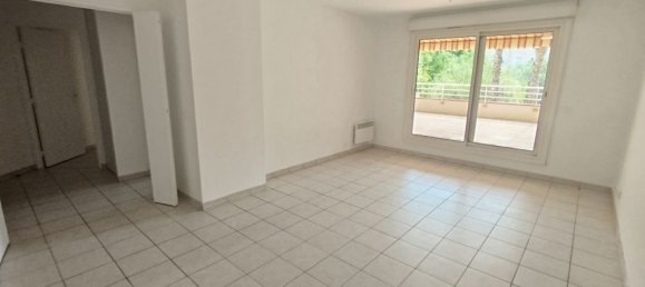 2 bedrooms Apartment in Hyeres, France No. 338534 4