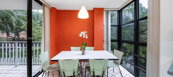 3 chambres propriété commerciale à louer à Miami, Miami-Dade, Florida, USA № 615321 22
