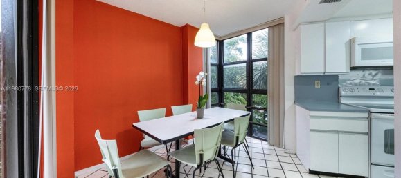 3 chambres propriété commerciale à louer à Miami, Miami-Dade, Florida, USA № 615321 23