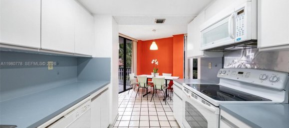3 chambres propriété commerciale à louer à Miami, Miami-Dade, Florida, USA № 615321 20