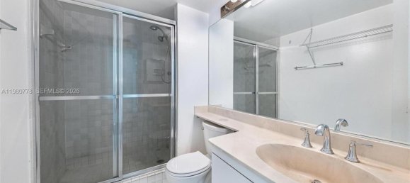 3 chambres propriété commerciale à louer à Miami, Miami-Dade, Florida, USA № 615321 4