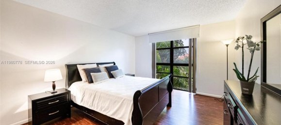 3 chambres propriété commerciale à louer à Miami, Miami-Dade, Florida, USA № 615321 18