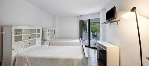 3 chambres propriété commerciale à louer à Miami, Miami-Dade, Florida, USA № 615321 15