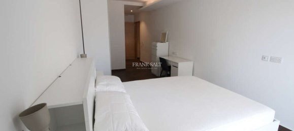 3 غرف نوم شقة في Sliema, Malta رقم 9505 9