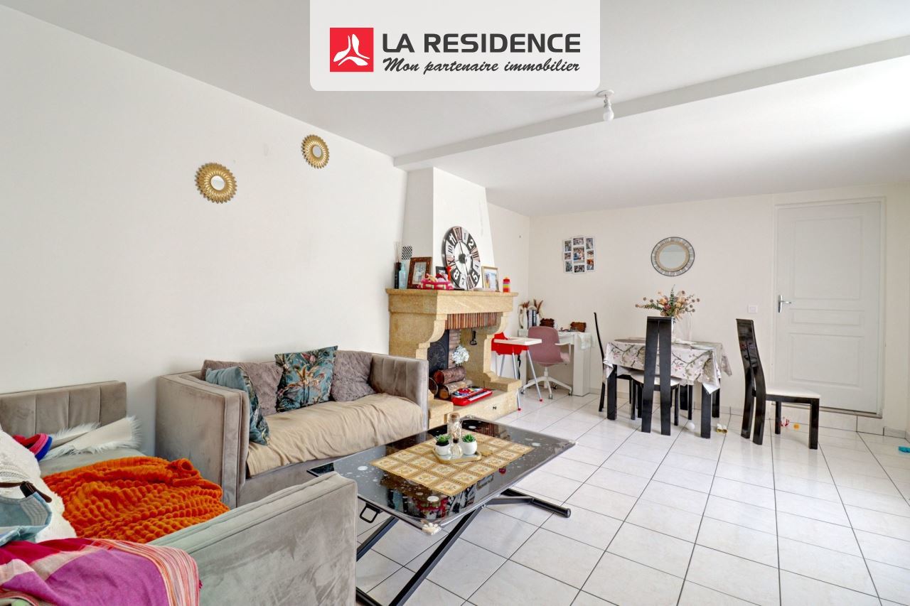 2 bedrooms Apartment in Chanteloup-les-Vignes, France No. 166178