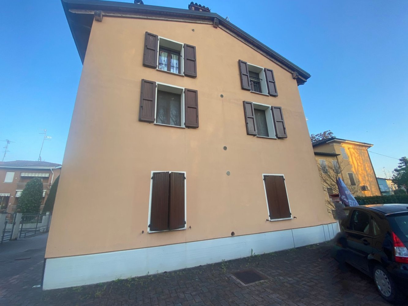 5 Schlafzimmer Wohnung in Campagnola Emilia, Italy, Nr. 325249