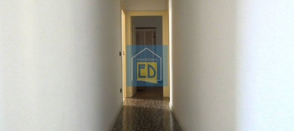 Квартира с 3 спальнями в Савона, Италия № 320754 37