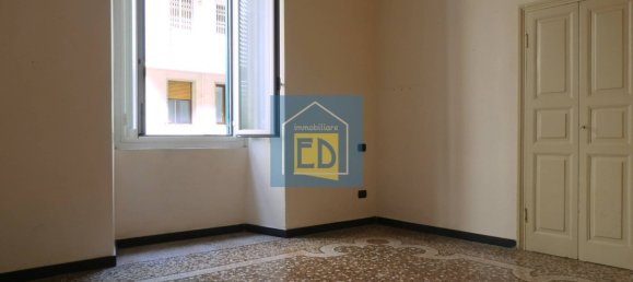 Квартира с 3 спальнями в Савона, Италия № 320754 38