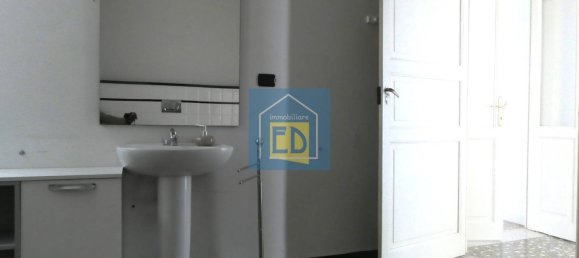 Квартира с 3 спальнями в Савона, Италия № 320754 49