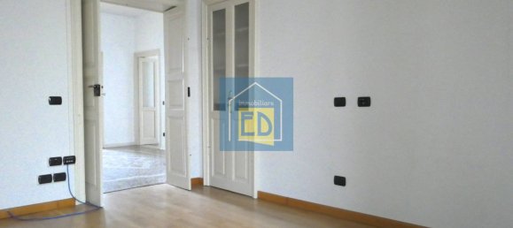 Квартира с 3 спальнями в Савона, Италия № 320754 7