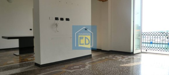 Квартира с 3 спальнями в Савона, Италия № 320754 19