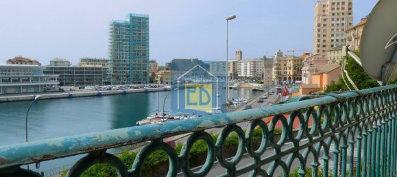 Квартира с 3 спальнями в Савона, Италия № 320754 23