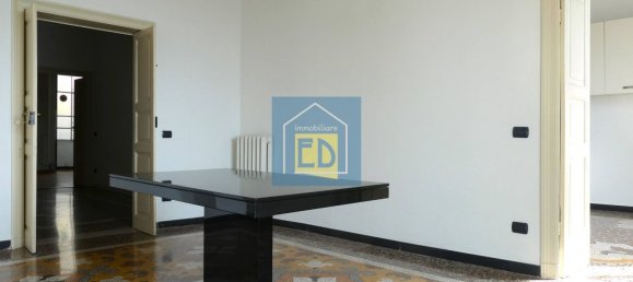 Квартира с 3 спальнями в Савона, Италия № 320754 15