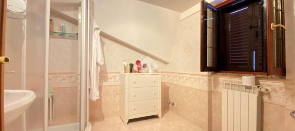 6 rooms Villa in Guidonia Montecelio, Italy No. 4587 27