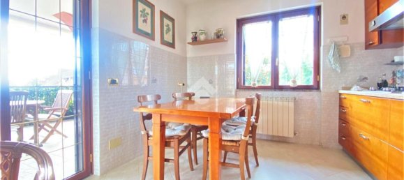 6 rooms Villa in Guidonia Montecelio, Italy No. 4587 15