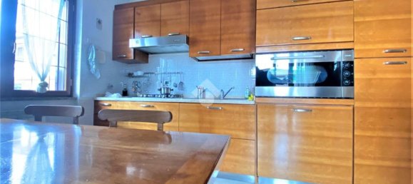 6 rooms Villa in Guidonia Montecelio, Italy No. 4587 13