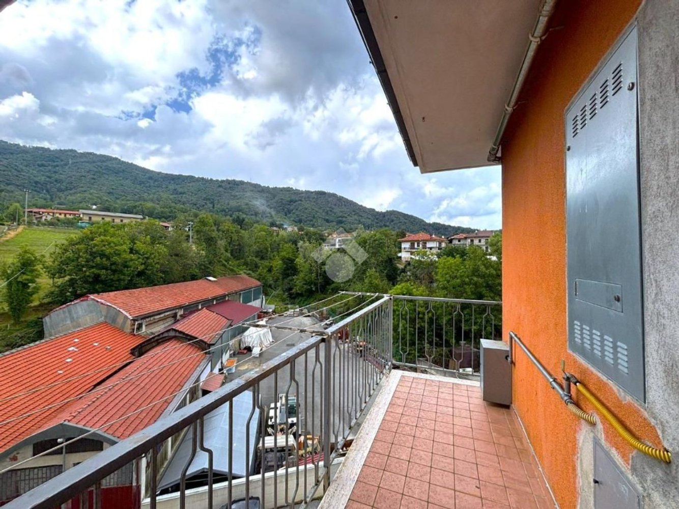 4 rooms Apartment in Forno Canavese, Italy No. 271686