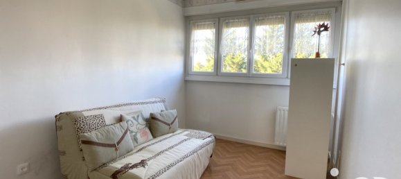 Apartamento de 2 dormitorios en Ronchin, France No. 233671 25