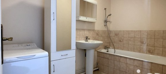 Apartamento de 2 dormitorios en Ronchin, France No. 233671 27