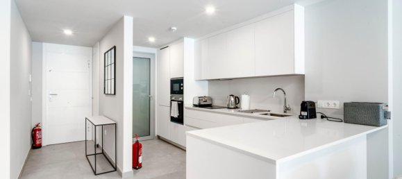 2 bedrooms Apartment in Marbella, Spain No. 166832 15