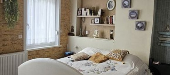 3 Schlafzimmer Haus in Bethune, France, Nr. 43733 2