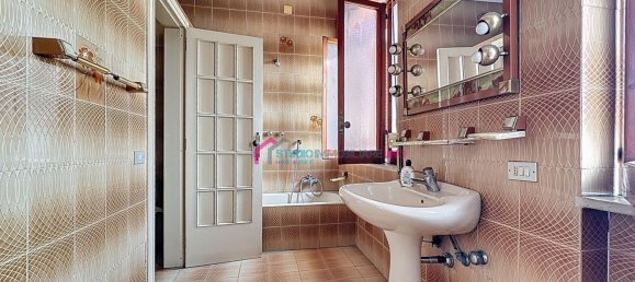 4 bedrooms Apartment in Saviano, Italy No. 325210 35