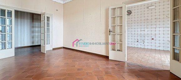 4 bedrooms Apartment in Saviano, Italy No. 325210 21