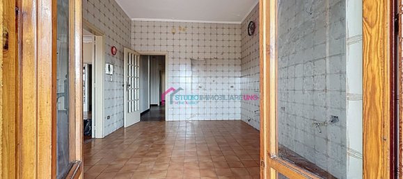 4 bedrooms Apartment in Saviano, Italy No. 325210 16