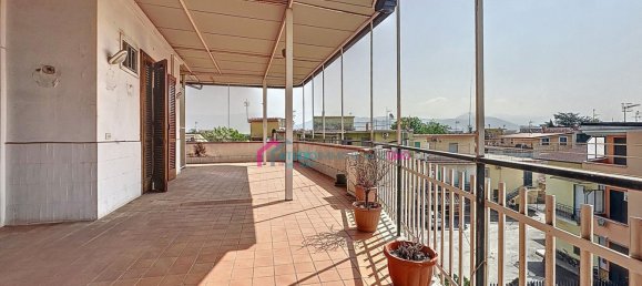 4 bedrooms Apartment in Saviano, Italy No. 325210 9