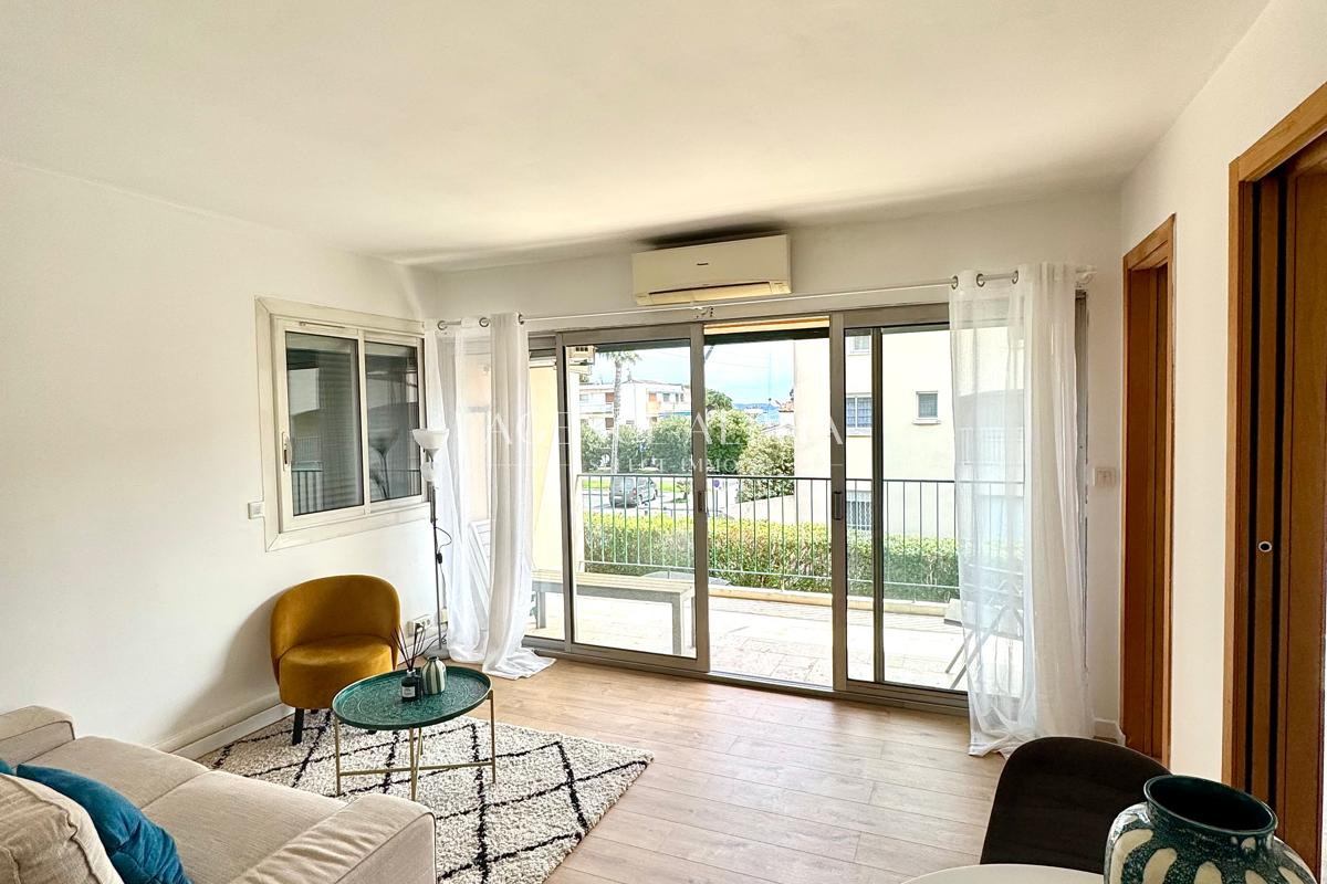 3-Zimmer Wohnung in Cavalaire-sur-Mer, France, Nr. 285597