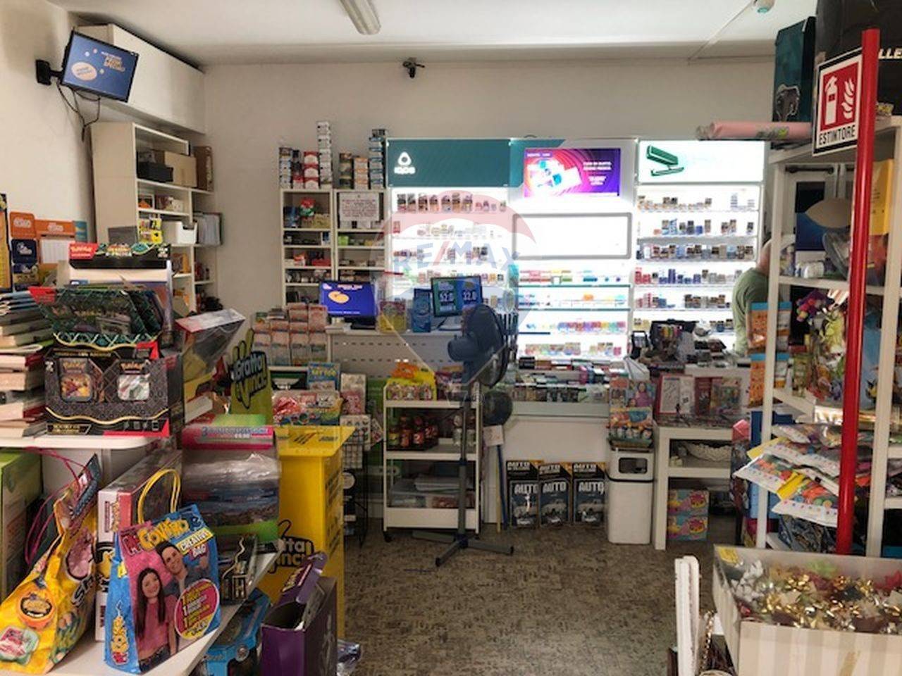 Коммерческая недвижимость с 1 комнатой в Фальконара Мариттима, Италия № 228097