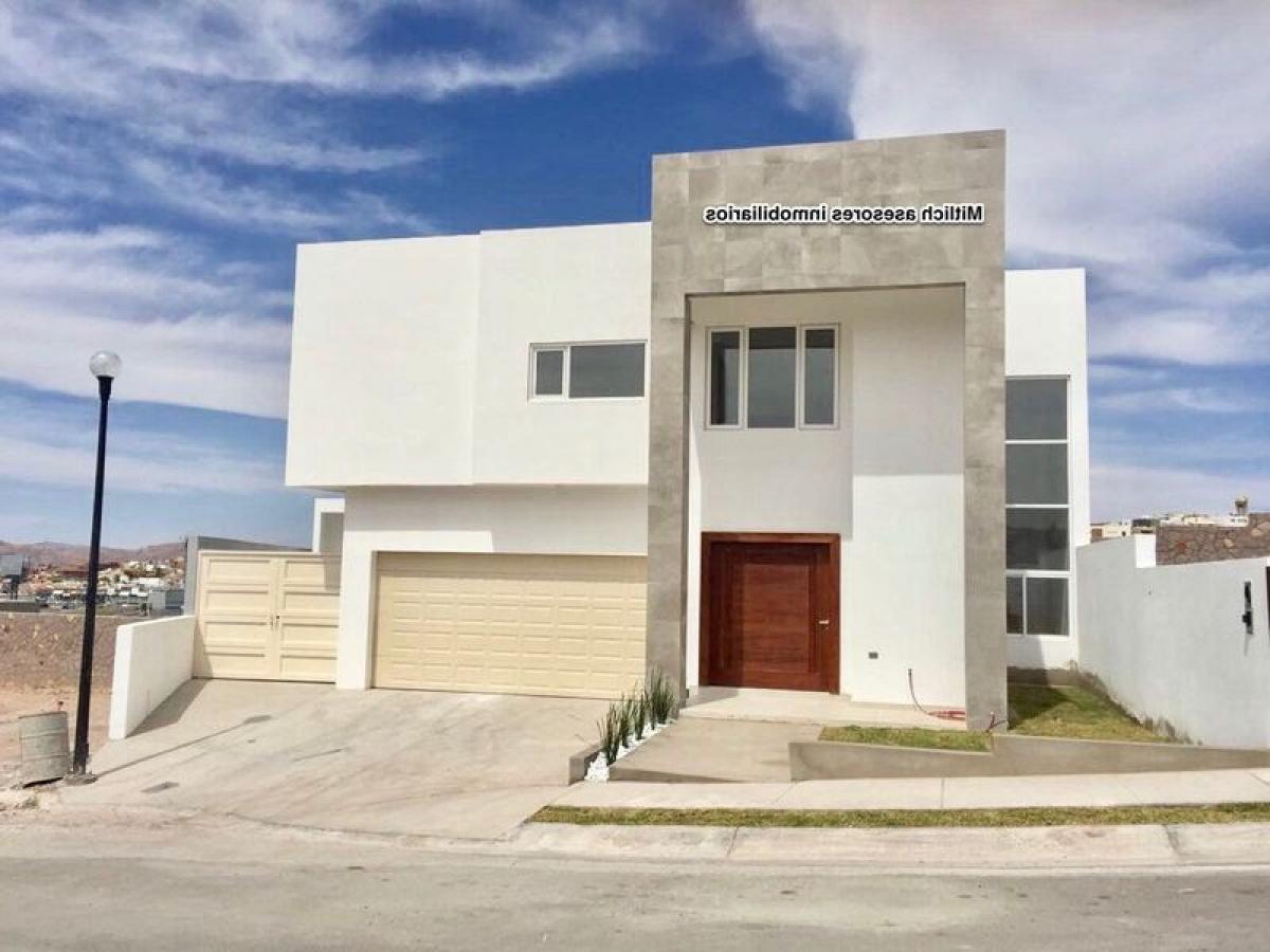 Дом с 4 спальнями в Чиуауа, Мексика № 148644