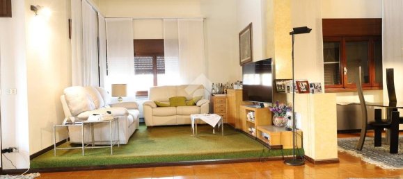 4 bedrooms Villa in Vicenza, Italy No. 148925 2